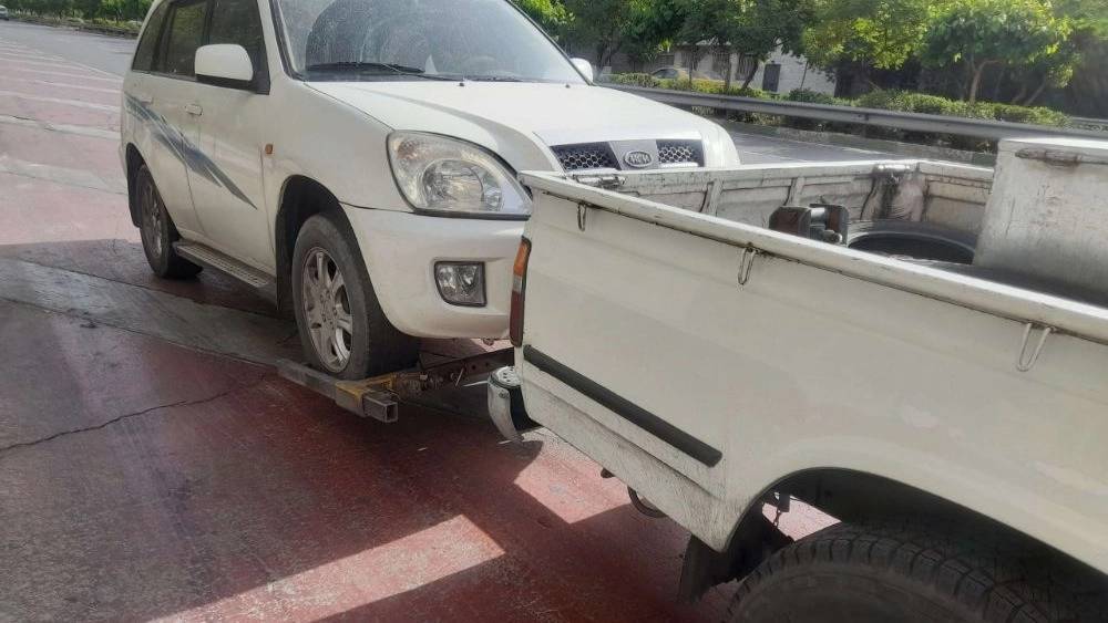 امداد خودرو سیار هراز اسفندیاری امداد خودرو سیار هراز اسفندیاری